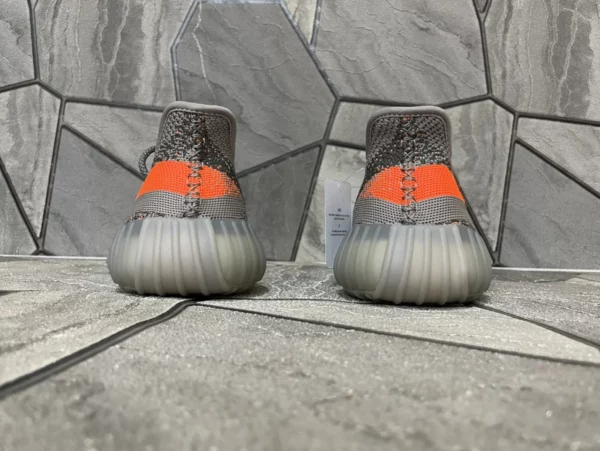 Yeezy shoes - Replica shoes