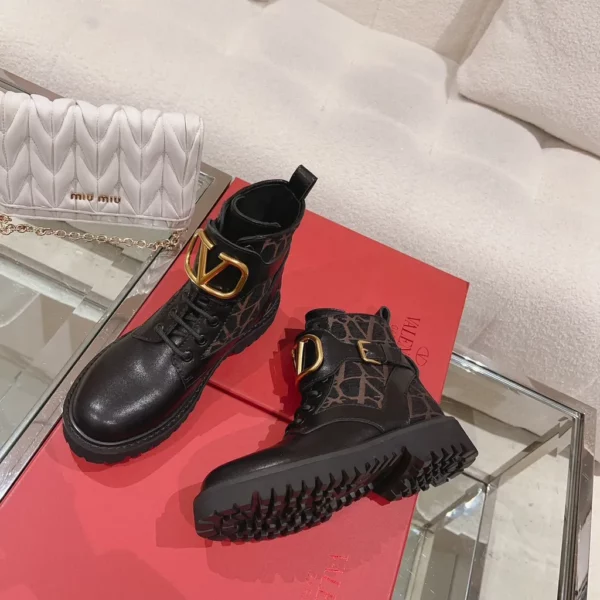 Valentino shoes - Replica shoes