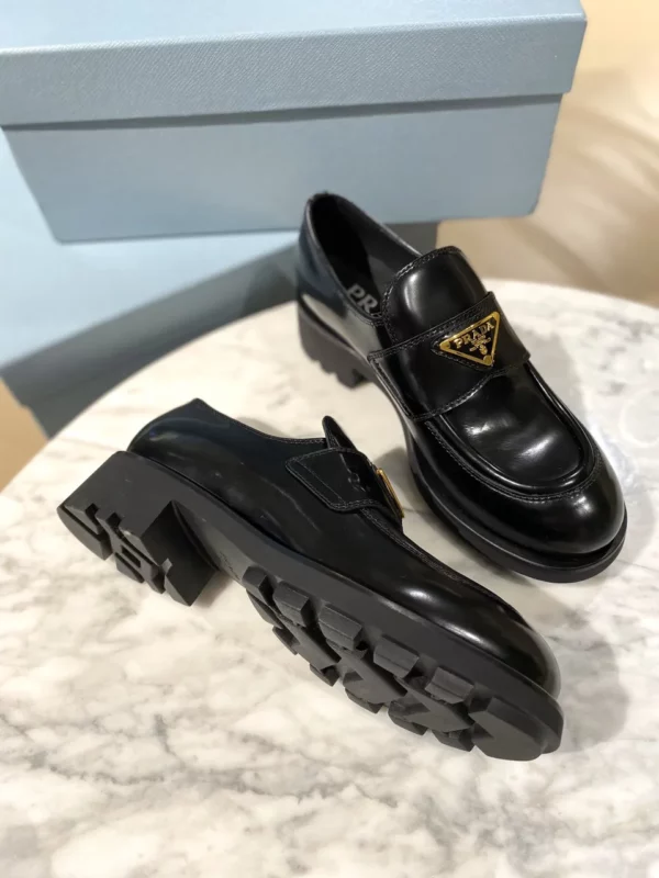 Prada shoes - Replica shoes