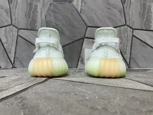 Yeezy shoes - rep shoes