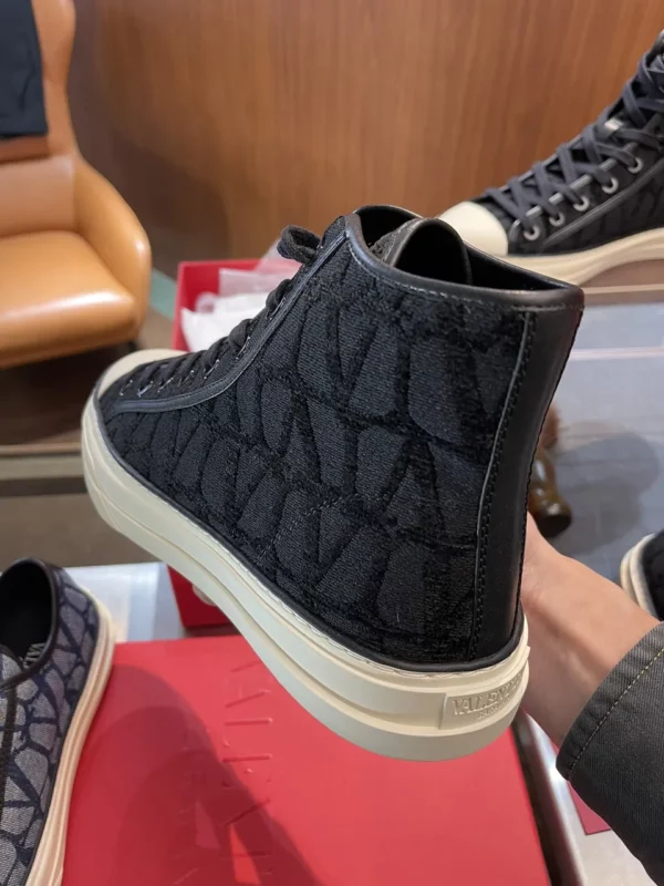 Valentino shoes - rep shoes