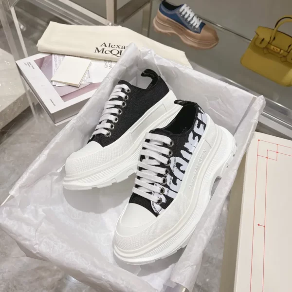 Alexander MCQueen shoes - Replica shoes