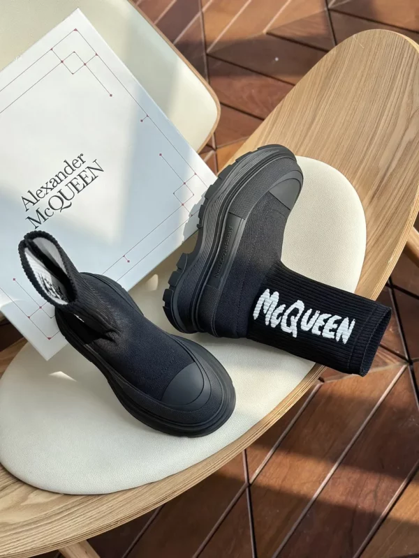 Alexander MCQueen shoes - Replica shoes