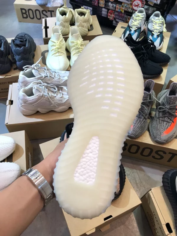 Yeezy shoes - rep shoes