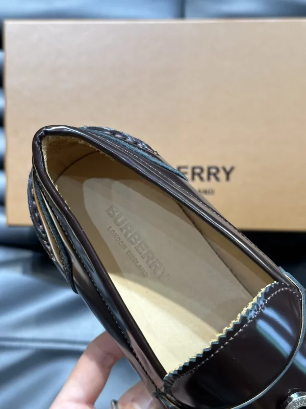 Burberry shoes - rep shoes