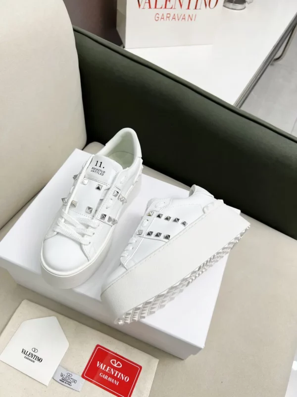 Valentino shoes - Replica shoes