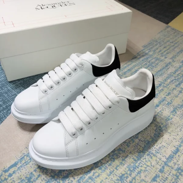 Alexander MCQueen shoes - rep shoes