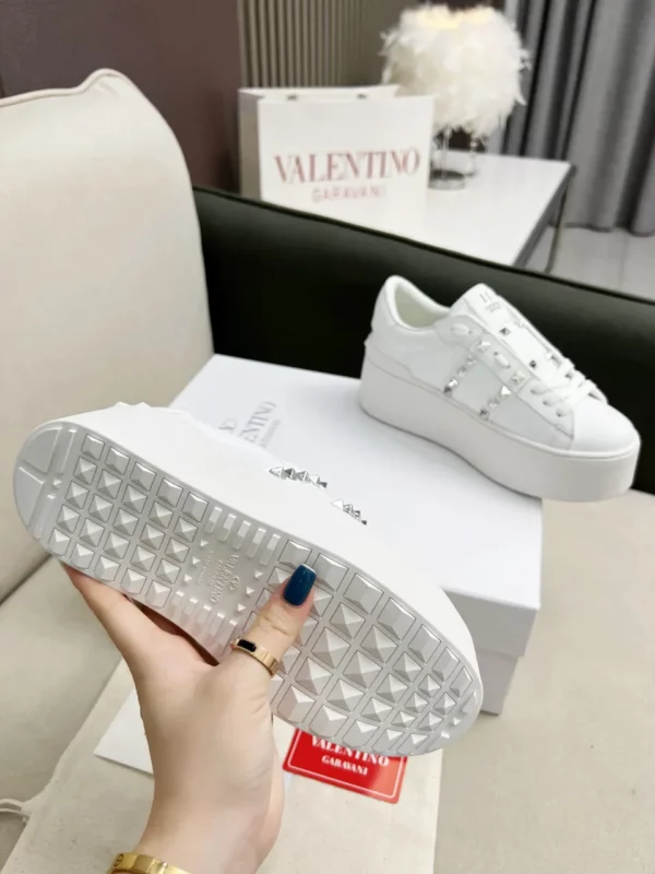 Valentino shoes - Replica shoes