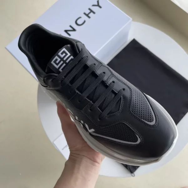 Givenchy shoes - Replica shoes