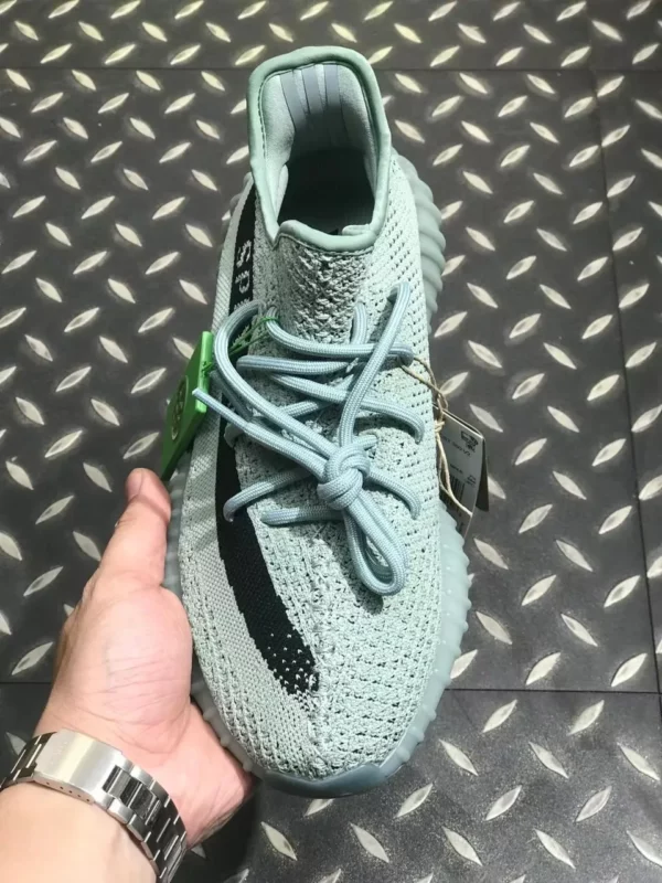 Yeezy shoes - Replica shoes