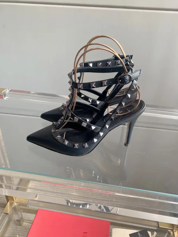 Valentino shoes - Replica shoes