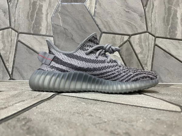 Yeezy shoes - Replica shoes