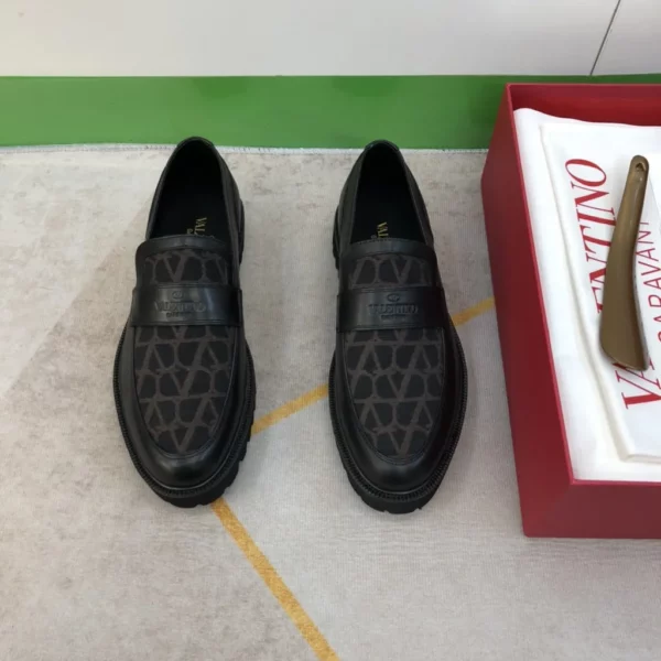 Valentino shoes - rep shoes