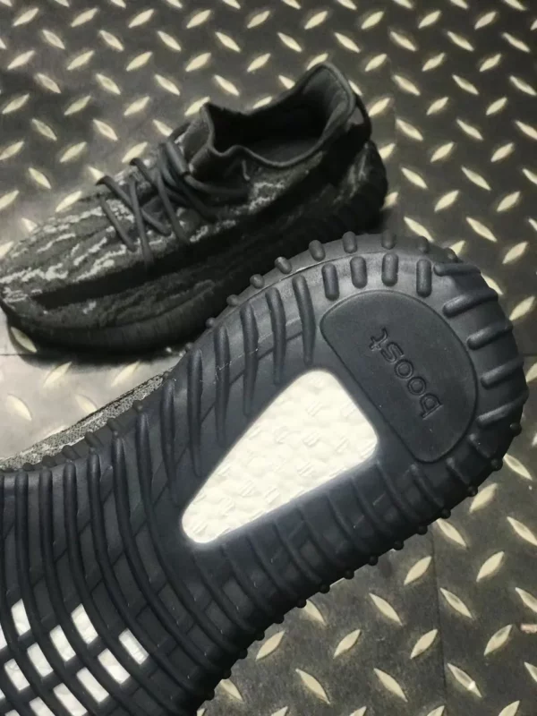 Yeezy shoes - rep shoes