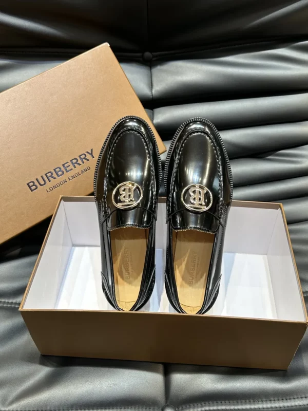 Burberry shoes - rep shoes