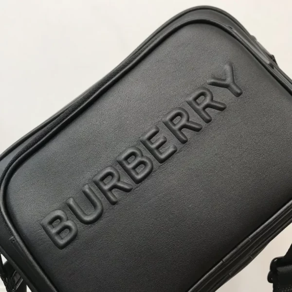 Burberry bag - rep bags