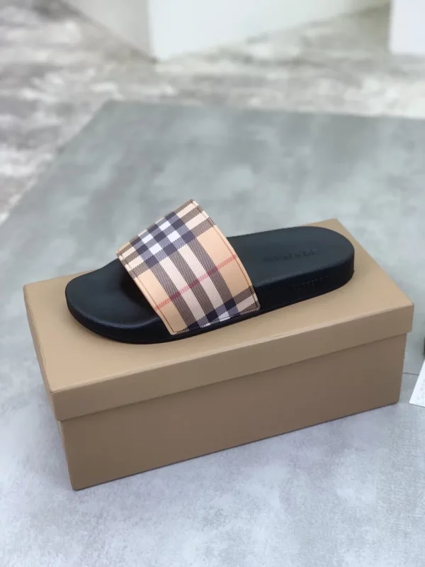 Burberry shoes - rep shoes