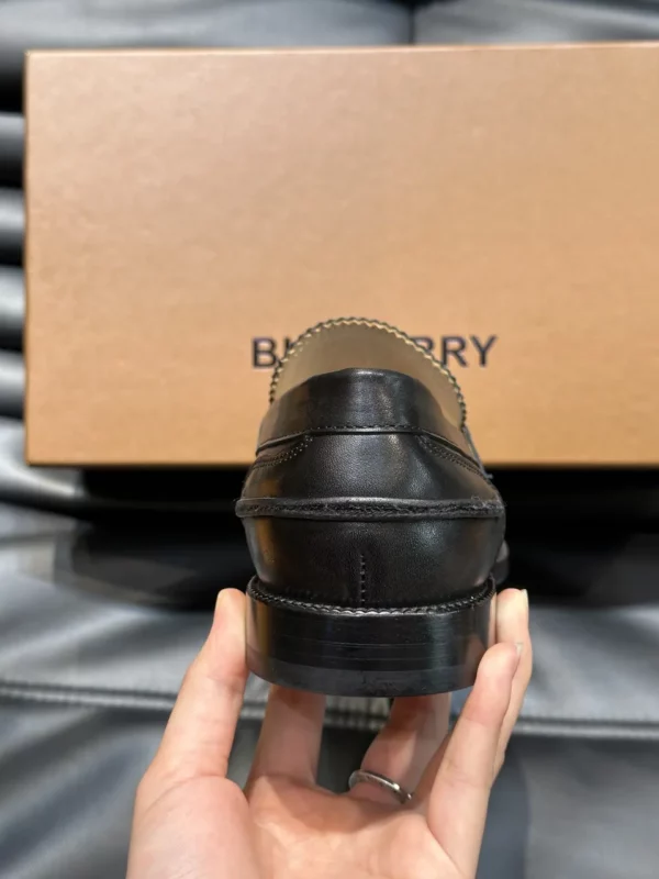 Burberry shoes - rep shoes