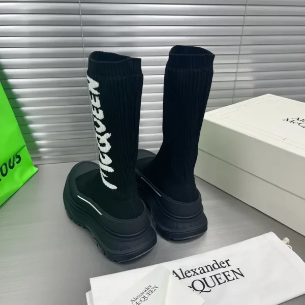 Alexander MCQueen shoes - Replica shoes