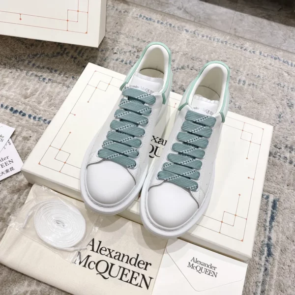 Alexander MCQueen shoes - Reps shoes