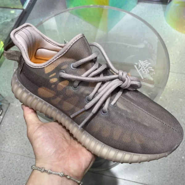 Yeezy shoes - Replica shoes