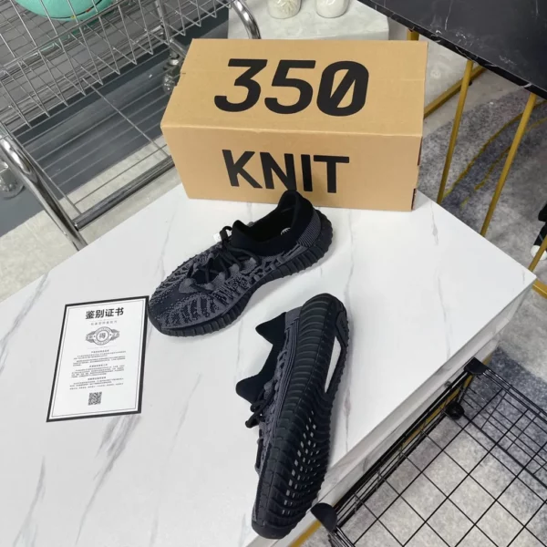 Yeezy shoes - rep shoes