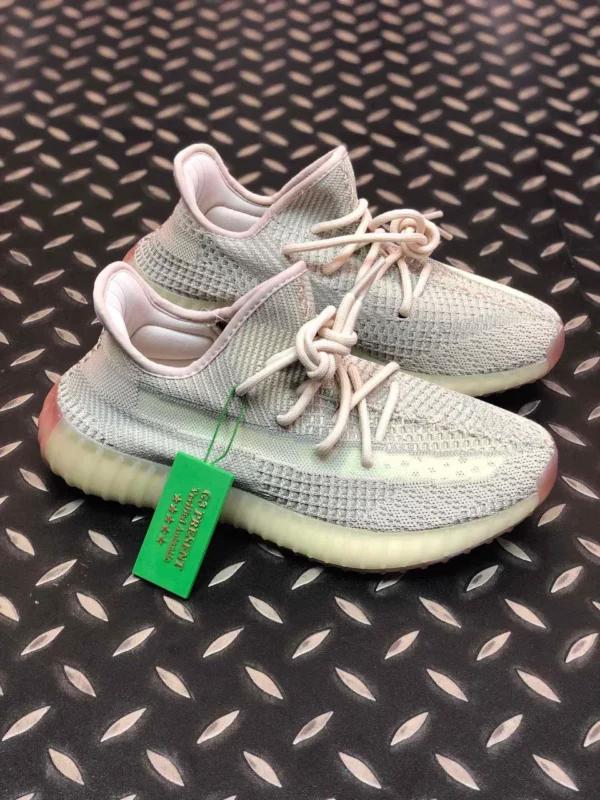 Yeezy shoes - Replica shoes