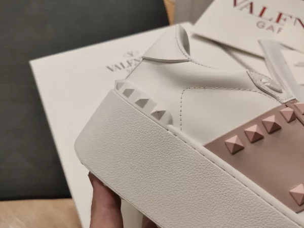 Valentino shoes - Replica shoes