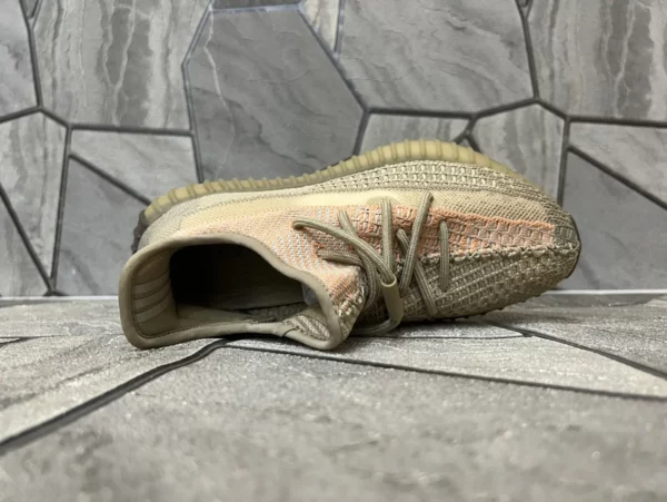 Yeezy shoes - Reps shoes