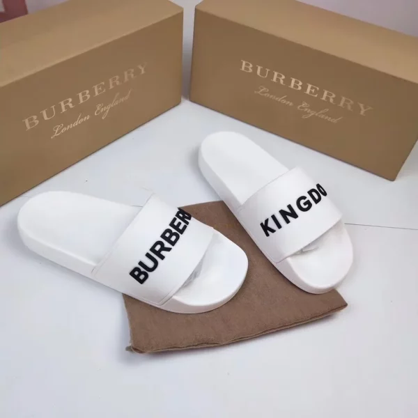 Burberry shoes - Replica shoes