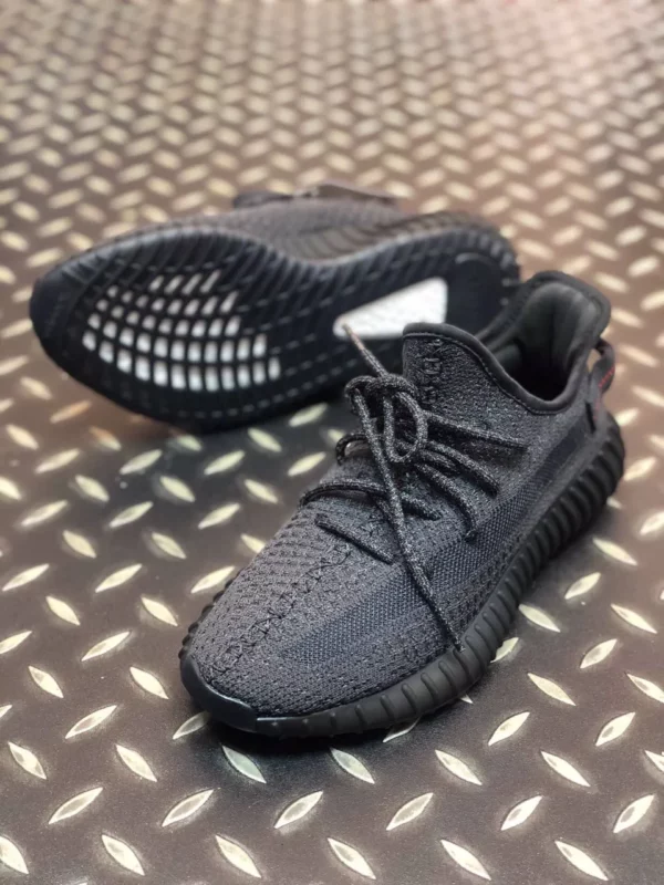 Yeezy shoes - Replica shoes