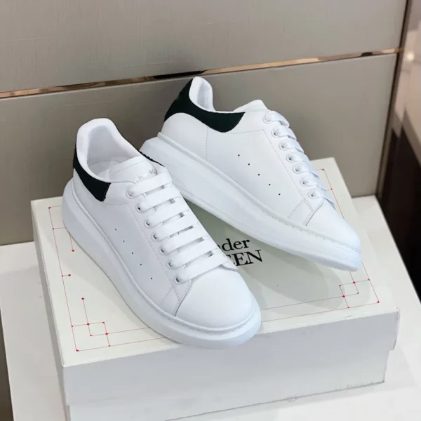 Alexander MCQueen shoes - rep shoes