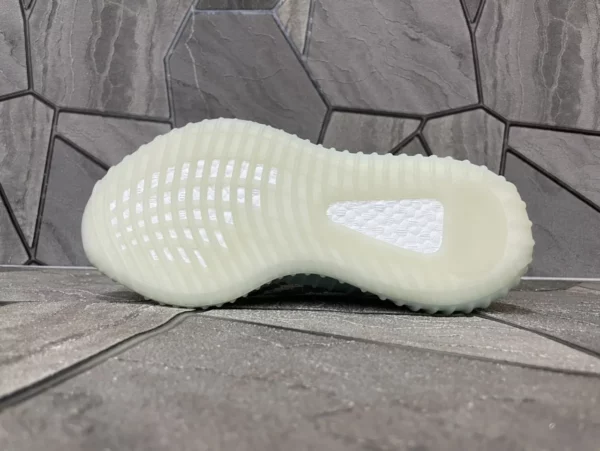 Yeezy shoes - Replica shoes