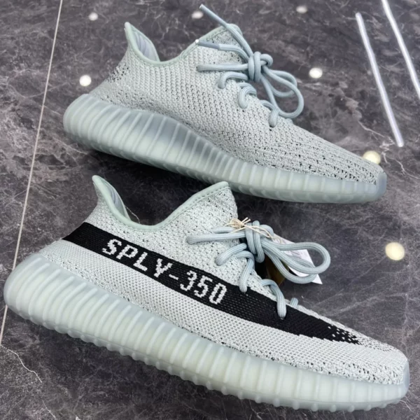 Yeezy shoes - rep shoes