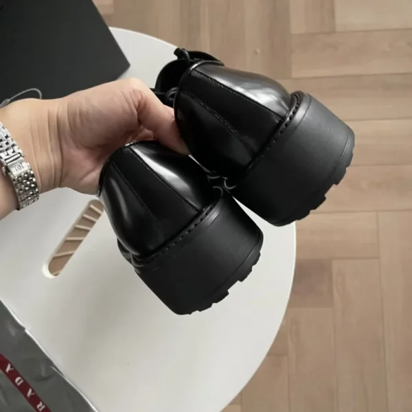 Prada shoes - rep shoes