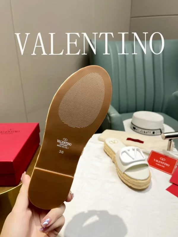 Valentino shoes - Replica shoes