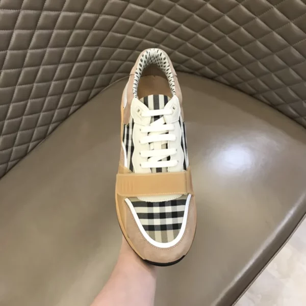 Burberry shoes - Replica shoes