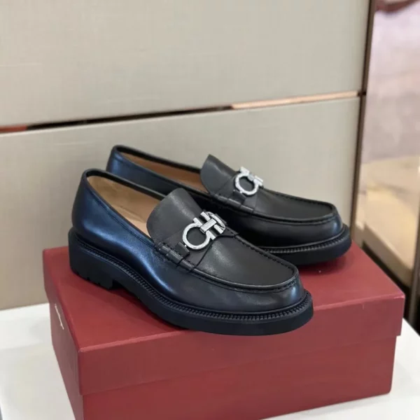 Ferragamo shoes - Replica shoes