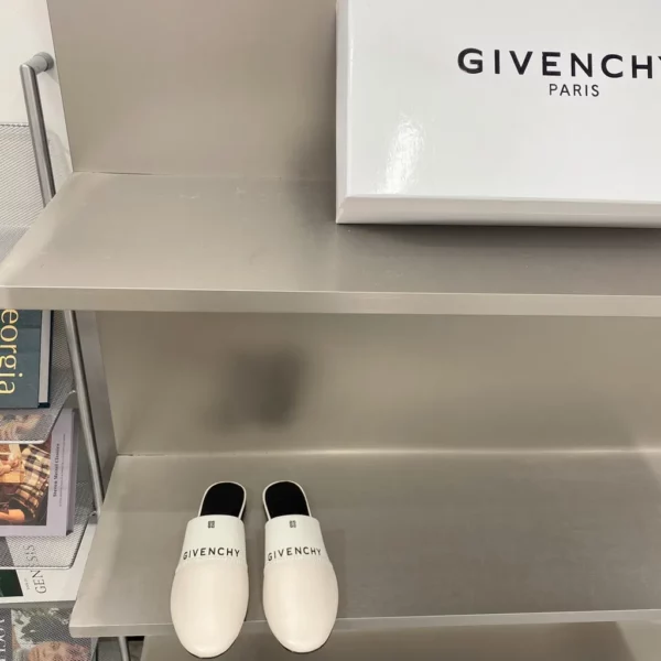 Givenchy shoes - rep shoes