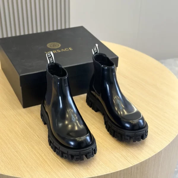 Versace shoes - rep shoes