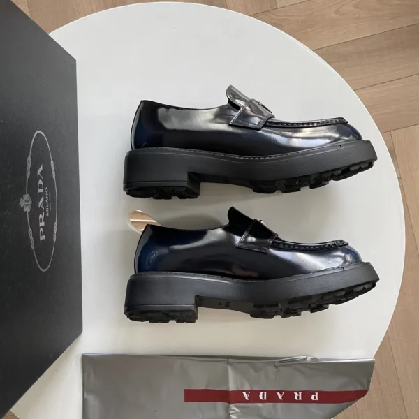 Prada shoes - Replica shoes