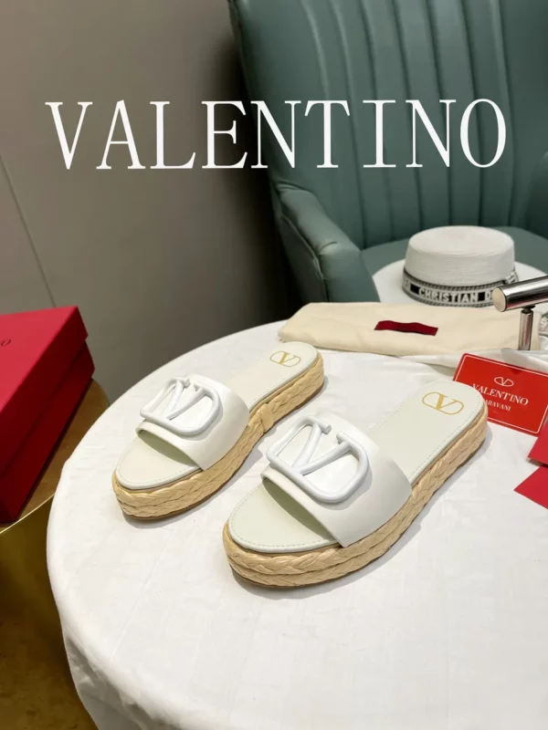 Valentino shoes - Replica shoes