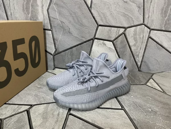 Yeezy shoes - rep shoes