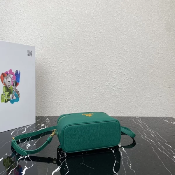 Prada bag - rep bags