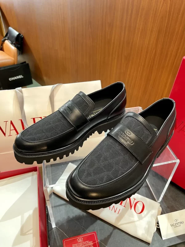 Valentino shoes - Replica shoes