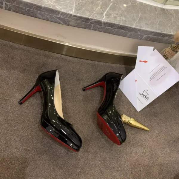 Christian Louboutin shoes - Replica shoes