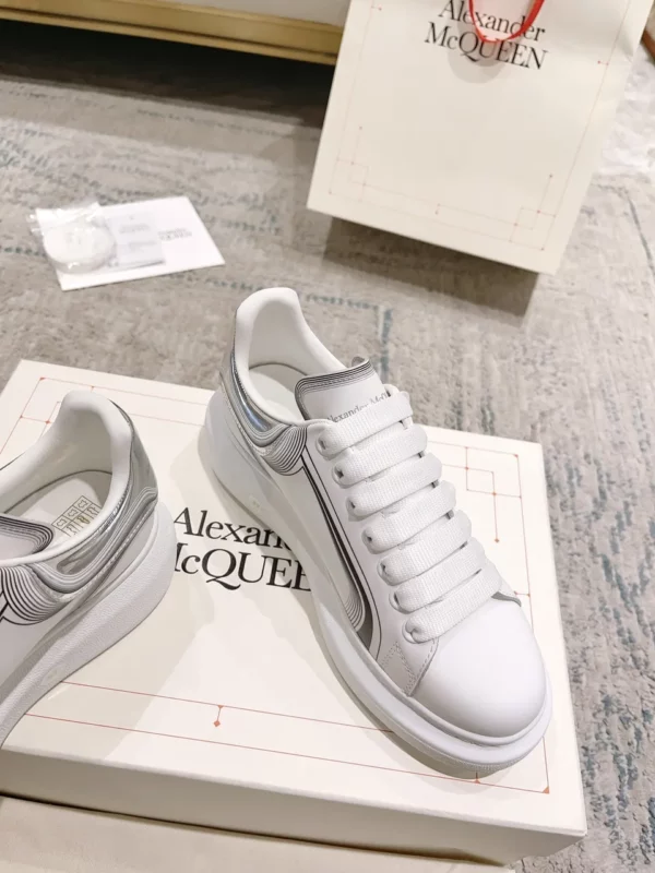 Alexander MCQueen shoes - Replica shoes