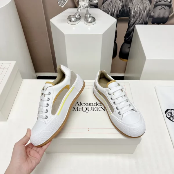 Alexander MCQueen shoes - Replica shoes