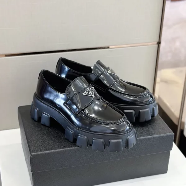 Prada shoes - Replica shoes