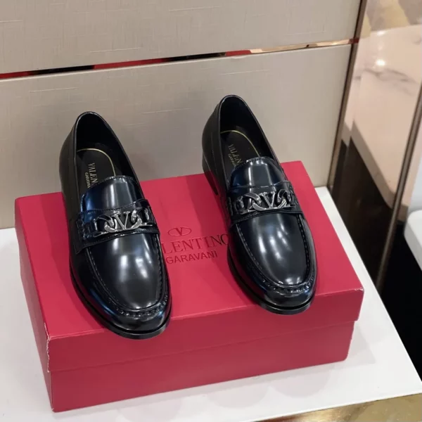 Valentino shoes - Replica shoes